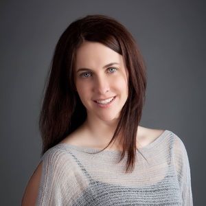 Meet your Posher, Holly